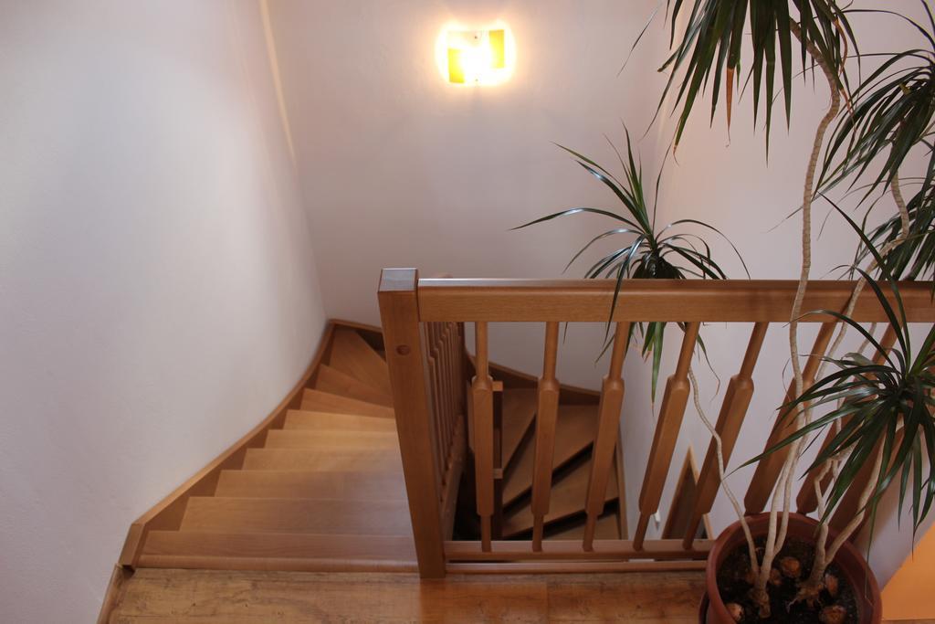 Orange Loft Apartment Kajov Bagian luar foto