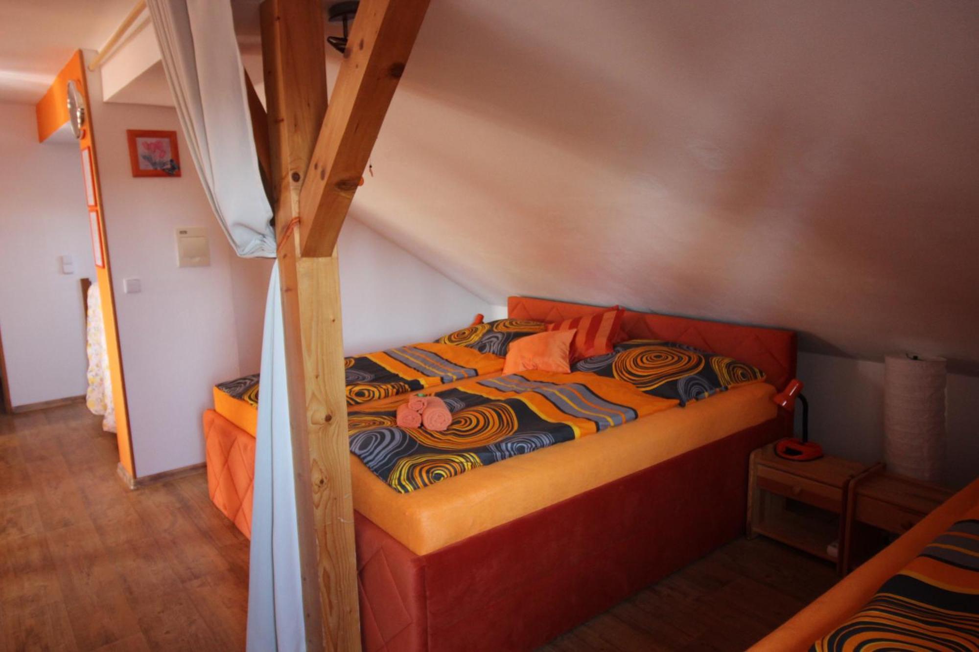 Orange Loft Apartment Kajov Bagian luar foto