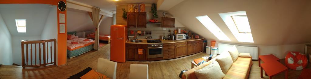Orange Loft Apartment Kajov Bagian luar foto